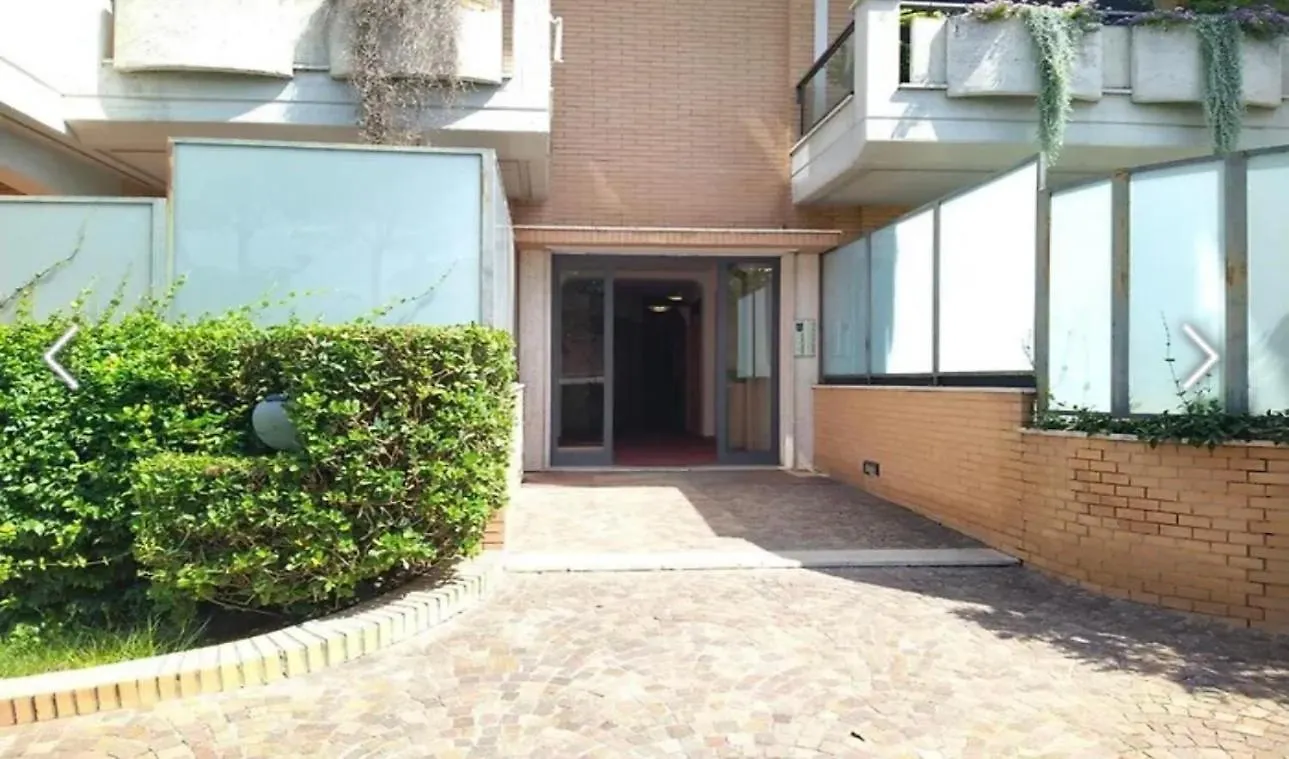 Domus Apartments Rzym Nocleg ze śniadaniem